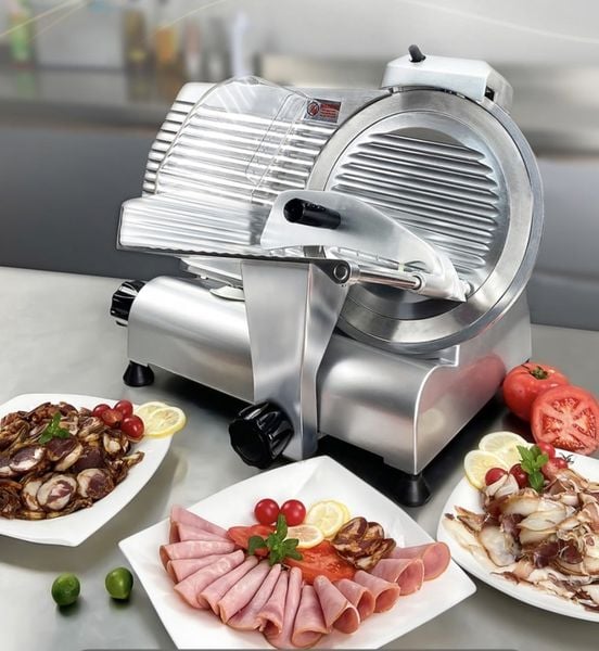 Mua máy thái thịt chín tại Nguyễn Thắng